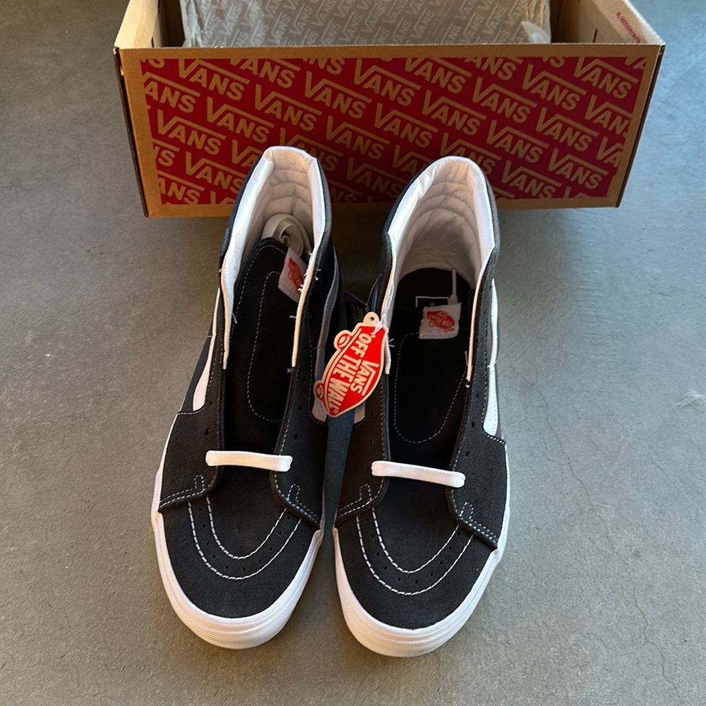 Men’s Vans Sneakers Size 10.5 in Asphalt Brand New w/ Tags